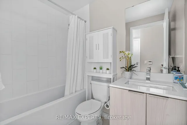 Additional image 9 of 70 Annie Craig Dr Unit 1609