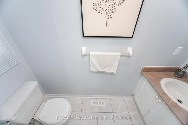 Additional image 19 of 69 Yellow Brick Rd