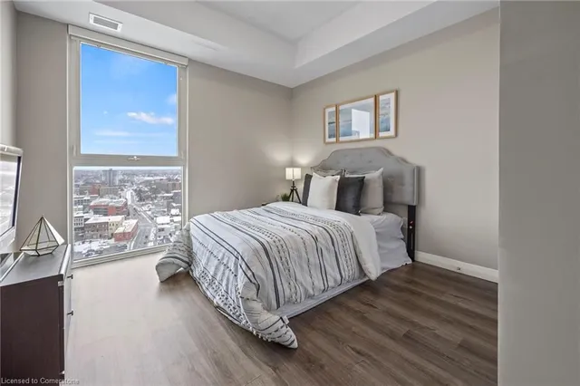 Additional image 9 of 60 Charles St Unit 2204