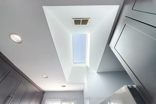 Additional image 9 of 13 Caledon Cres