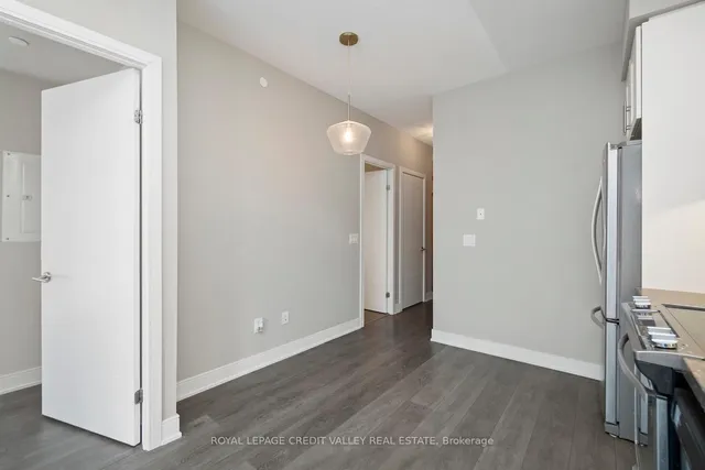 Additional image 11 of 525 Adelaide St Unit 1732