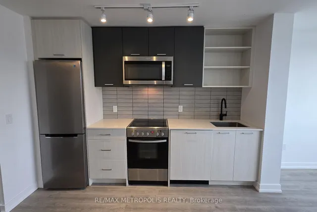 Additional image 6 of 2300 St Clair Ave Unit 307