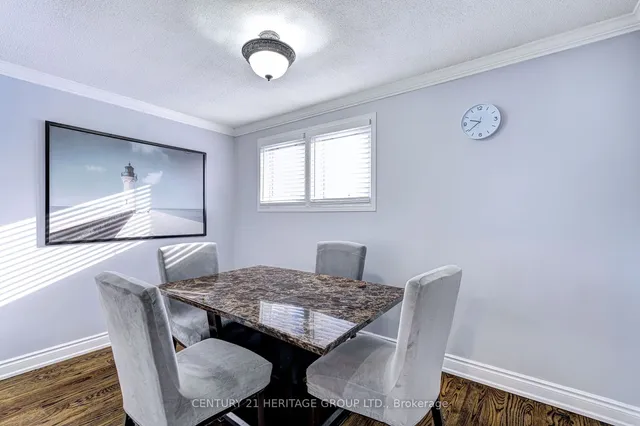 Additional image 23 of 37 Selkirk Ave