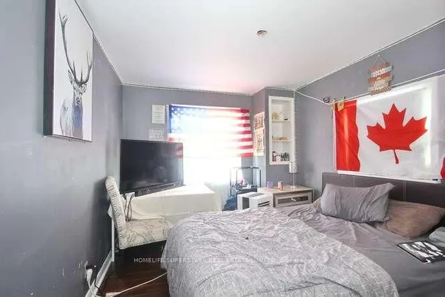 Additional image 21 of 99 Woodward Ave