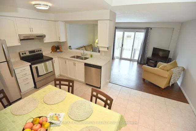 Additional image 12 of 174 Highbury Dr Unit 5