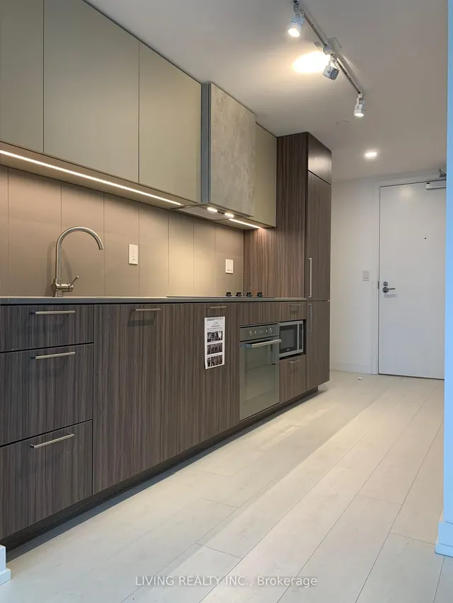 Additional image 7 of 19 Western Battery Rd Unit 3501