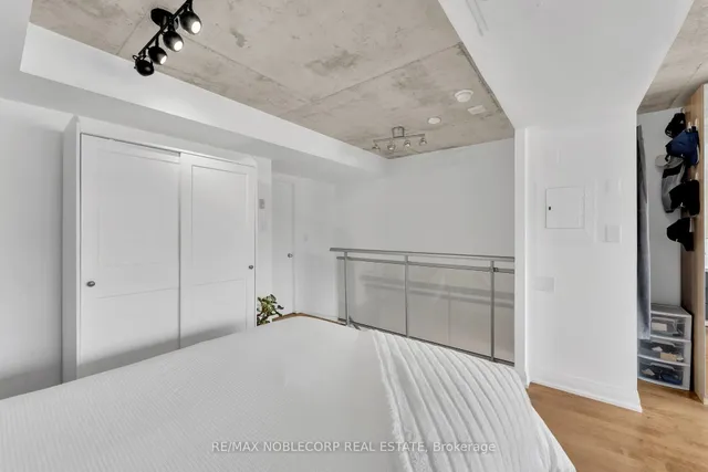 Additional image 40 of 954 King St Unit 323