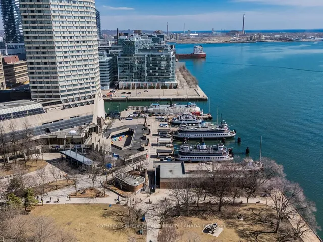 Additional image 33 of 65 Harbour Sq Unit 2204