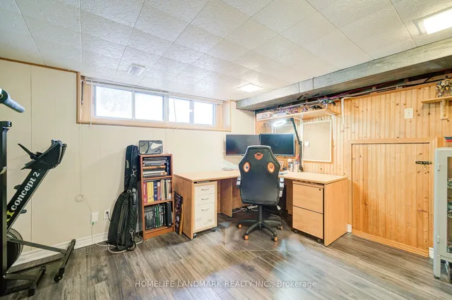 Additional image 28 of 35 Benshire Dr