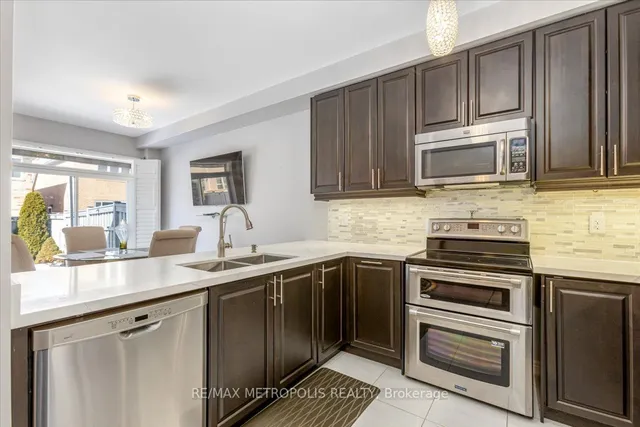 Additional image 10 of 101 Lesabre Cres