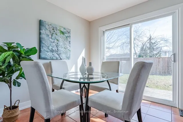 Additional image 16 of 572 Brock Crt