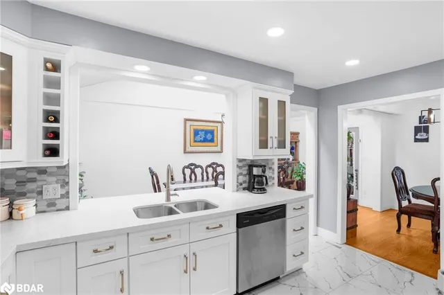 Additional image 15 of 2 Green Meadow Way