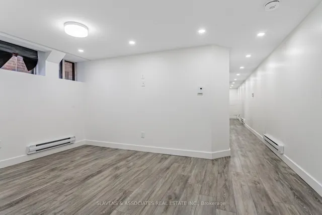 Additional image 37 of 1088 Avenue Rd