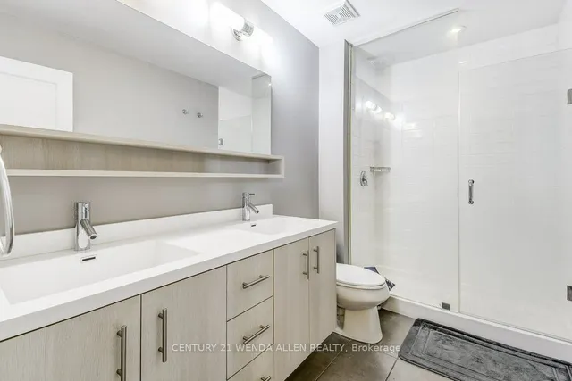 Additional image 33 of 215 Dundas St Unit 8