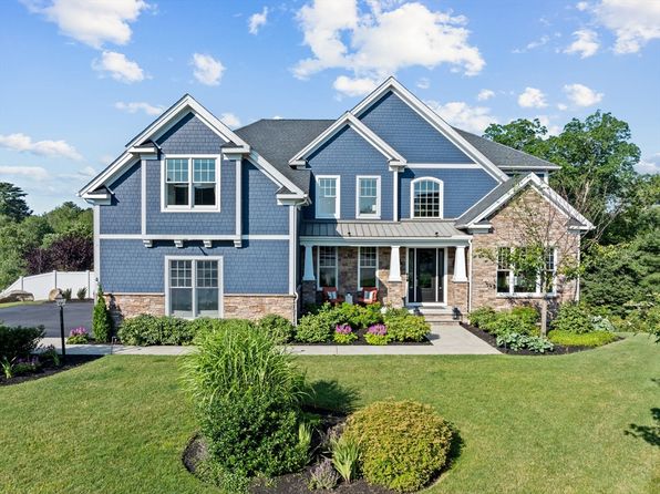 Property image for 44 Hemlock Way, Cohasset, MA 02025