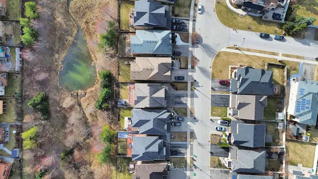 Additional image 49 of 32 Intrigue Tr