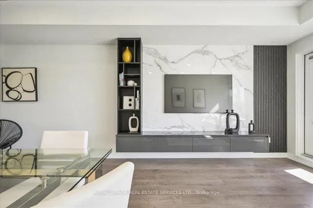 Additional image 7 of 1121 Cooke Blvd Unit 61