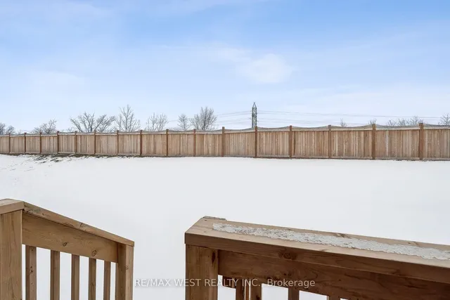 Additional image 23 of 89 Pinot Cres