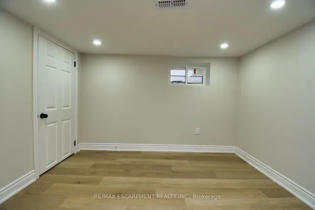 Additional image 27 of 32 Vansitmart Ave