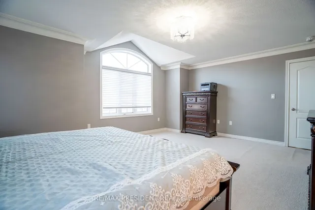 Additional image 26 of 35 Yately St