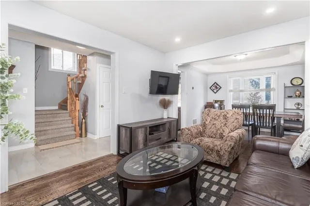 Additional image 35 of 47 Heathfield Cres