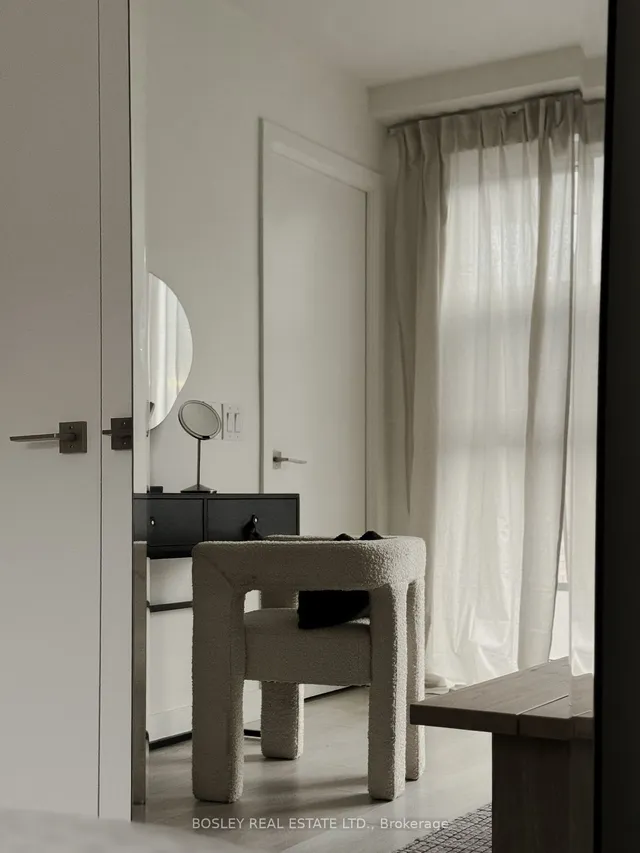 Additional image 39 of 120 Parliament St Unit TH04