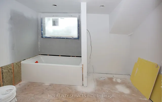 Additional image 20 of 203 GLENCAIRN Ave