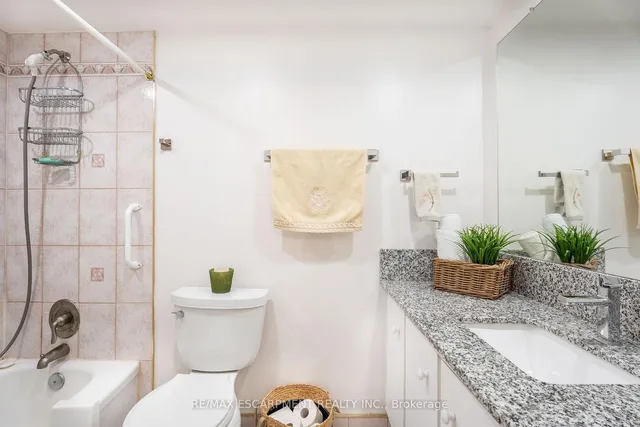 Additional image 23 of 500 Green Rd Unit 1206