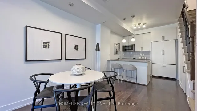 Additional image 10 of 1072 Lansdowne Ave