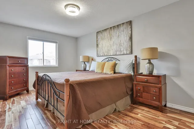 Additional image 32 of 25 Rockford Ru