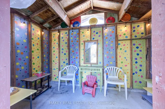 Additional image 39 of 94 Harold Ave