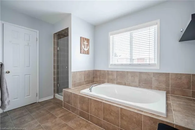 Additional image 31 of 212 Bradley Ave