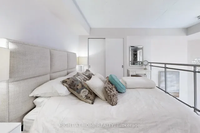 Additional image 28 of 255 Richmond St Unit 401