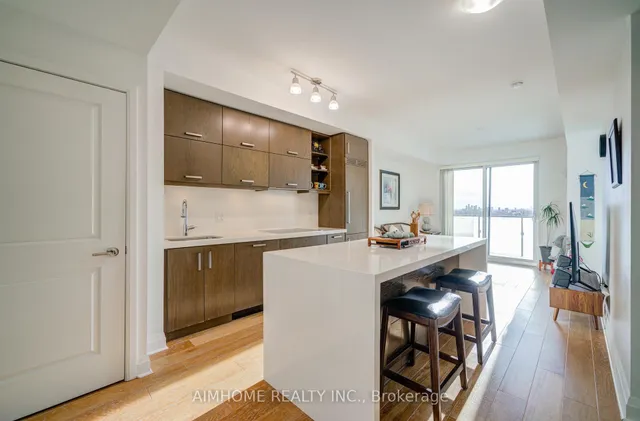Additional image 9 of 1080 Bay St Unit 1205