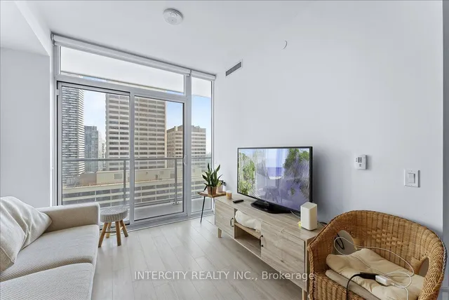 Additional image 8 of 33 Helendale Ave Unit 2407