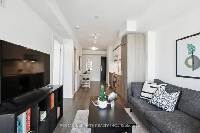 Additional image 9 of 159 Wellesley St Unit 2211