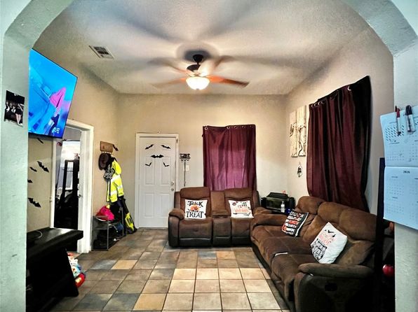 423 W Pembroke Ave, Dallas, TX 75208