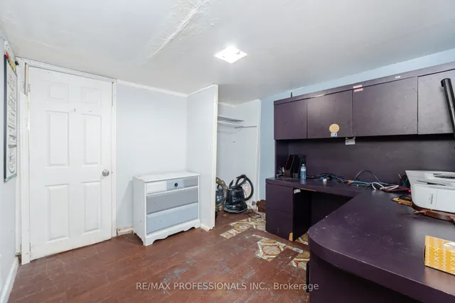 Additional image 43 of 483 Valermo Dr