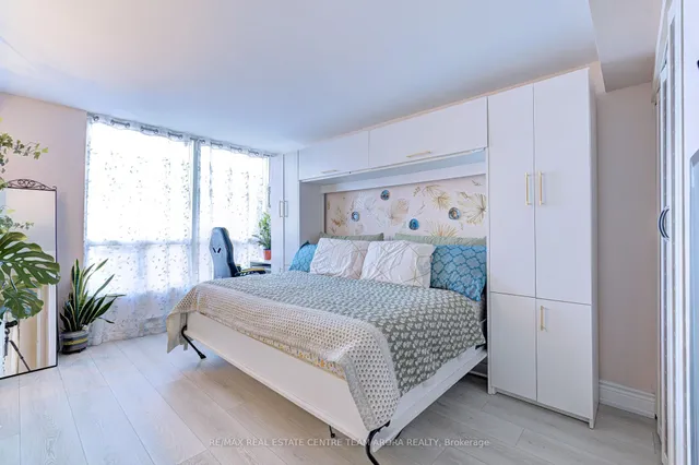 Additional image 14 of 4460 TUCANA Crt Unit 401