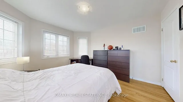 Additional image 31 of 1 Deckman St