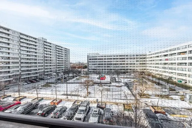 Additional image 21 of 180 Markham Rd Unit 512