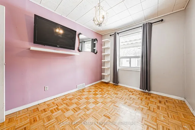 Additional image 27 of 249 East 43rd St