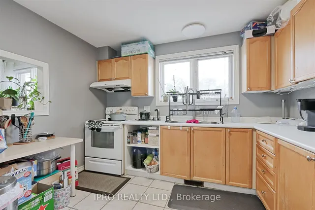 Additional image 29 of 657 Evans Ave