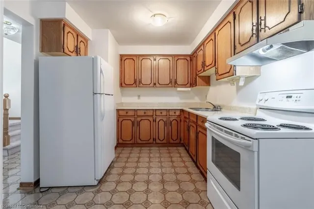 Additional image 6 of 879 Riley Crt