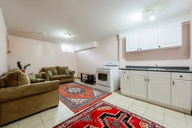 Additional image 16 of 44 Candlebrook Cres