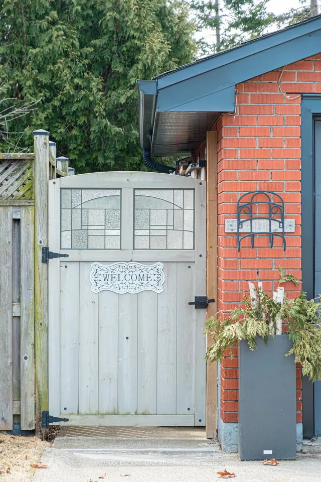 Additional image 39 of 3 Pleasant Ave