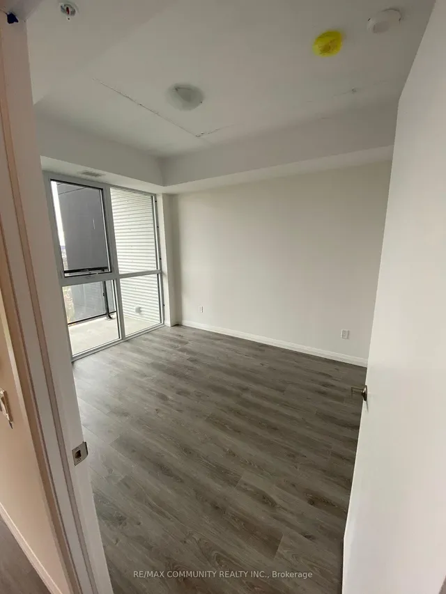 Additional image 8 of 60 Charles St Unit 2307