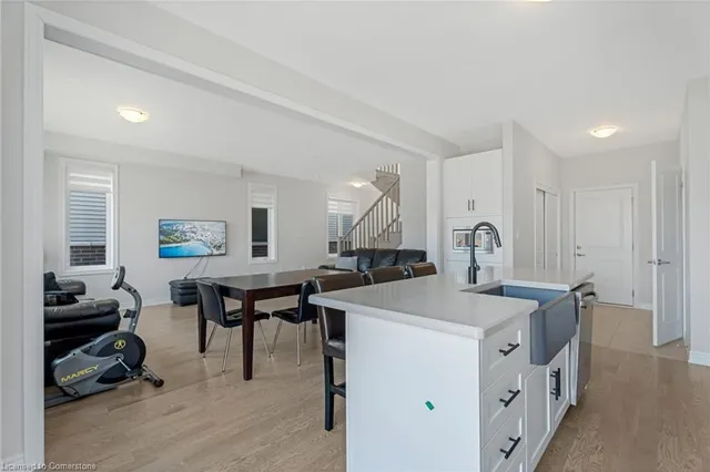 Additional image 13 of 127 Starfire Cres