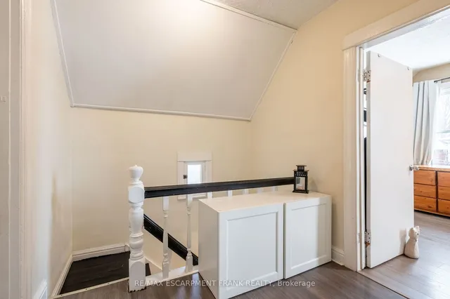 Additional image 20 of 32 East 23rd St