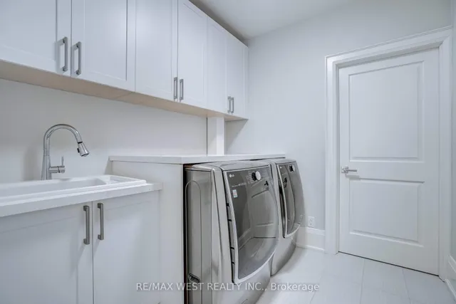 Additional image 18 of 352B Lawrence Ave